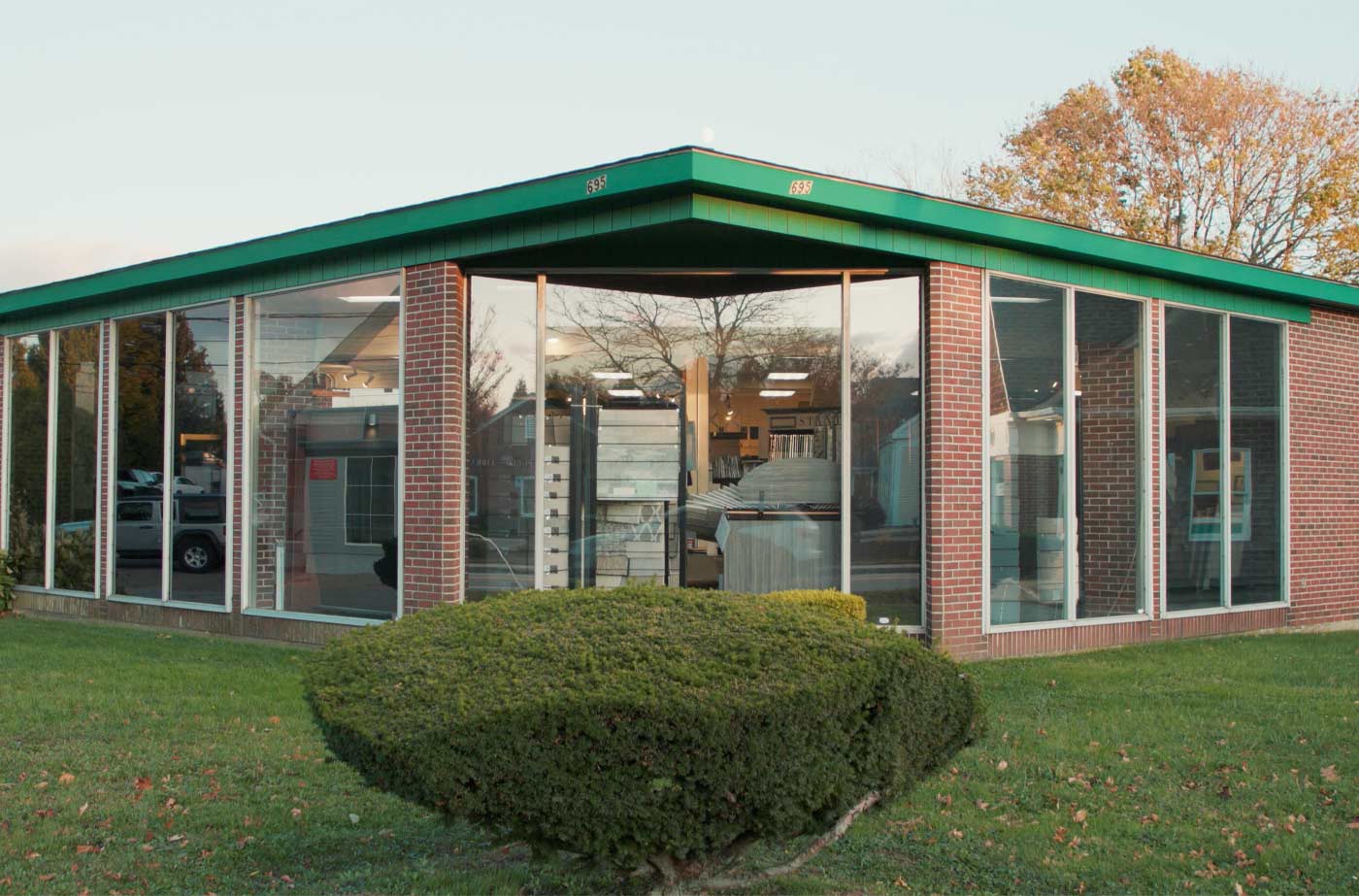 island carpet tile and hardwoods Middletown showroom